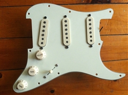 VINTAGE RETRO PRE-WIRED PICKGUARD LOASED WITH SEYMOUR DUNCAN 
